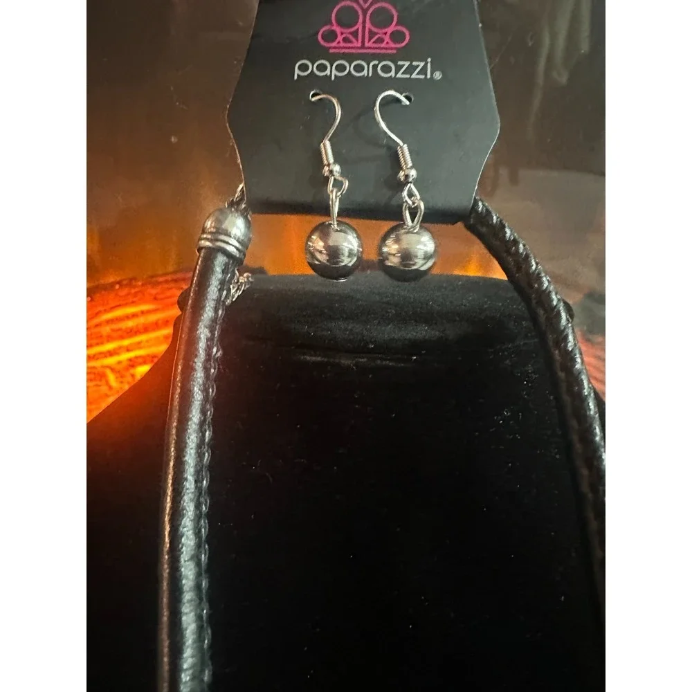 Paparazzi Silver Heart Pendant Necklace & Earrings Set Ball Bead‎ Faux Leather